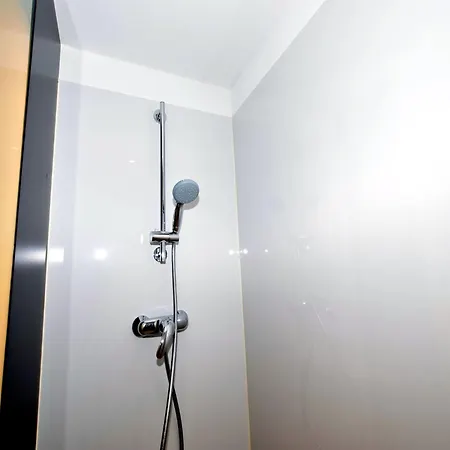 Chic Mansion In Robertville, Cleaning Included *